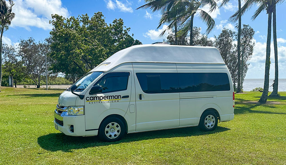 Hiace 5 Seat 2001-2003 Model